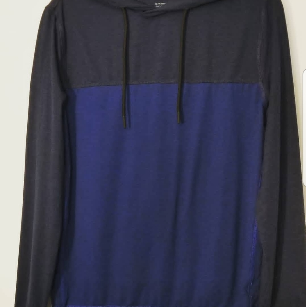 American Eagle pullover hoodie